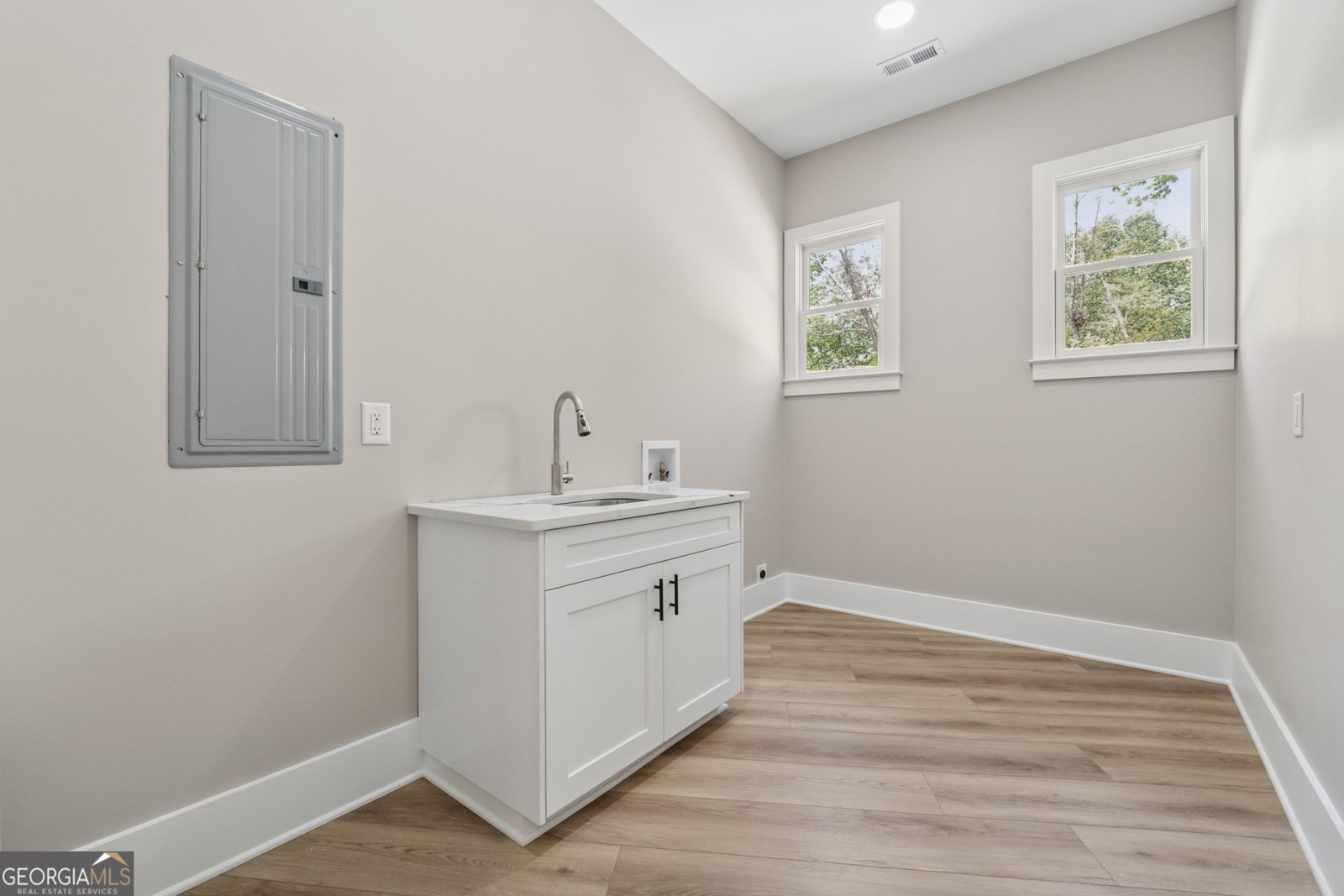 6029 Wellington Avenue Gainesville - 27