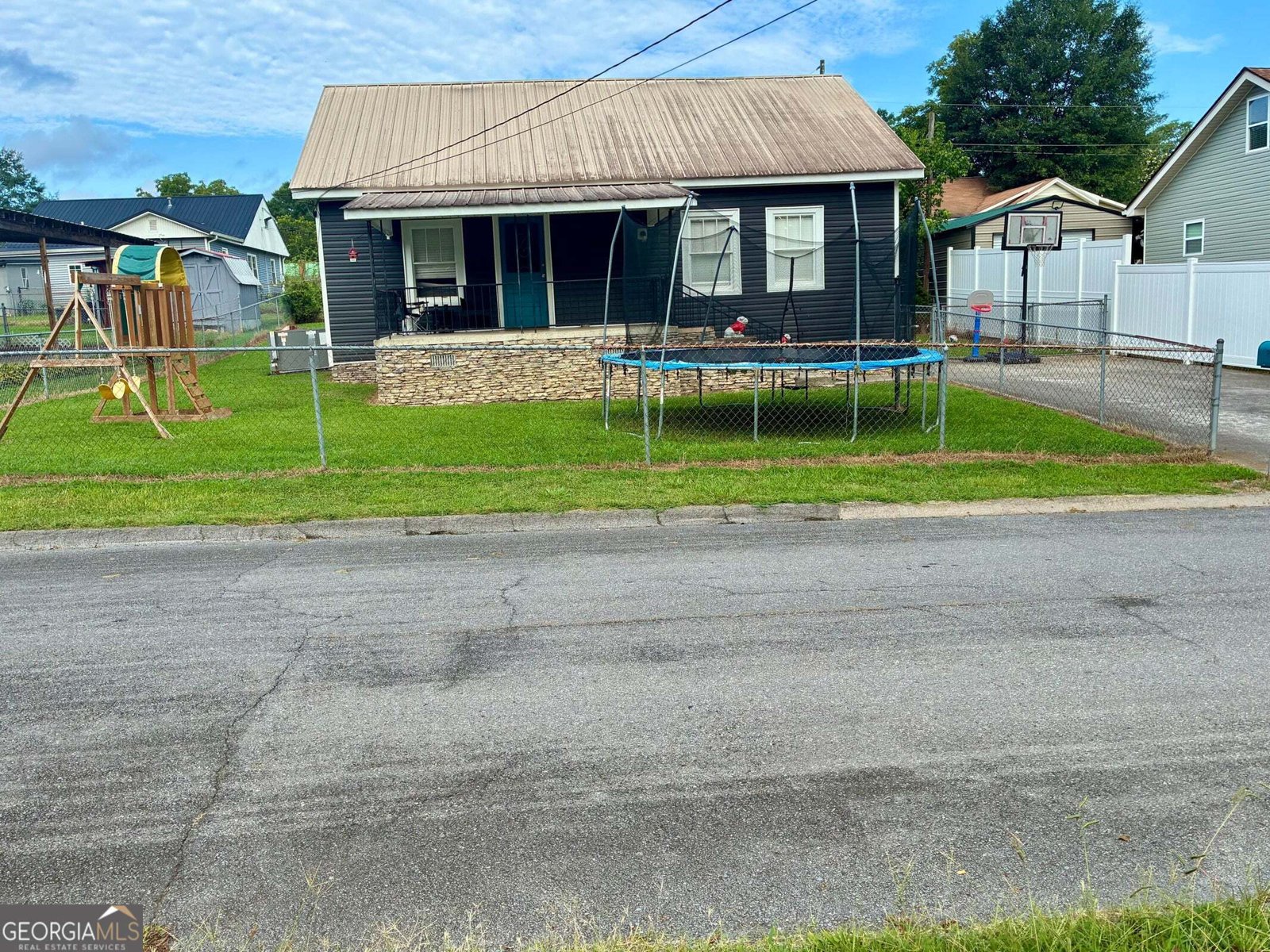 51 Oak Street Trion - 1