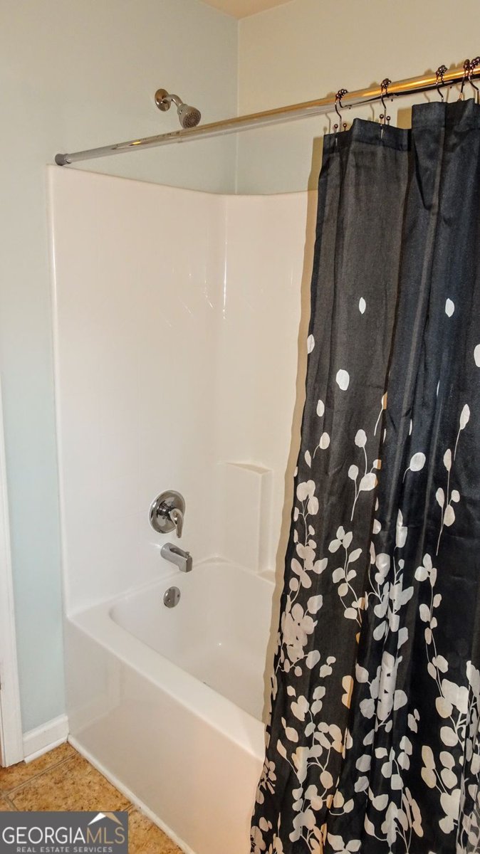 1610 Kenilworth Lane Conyers - 34