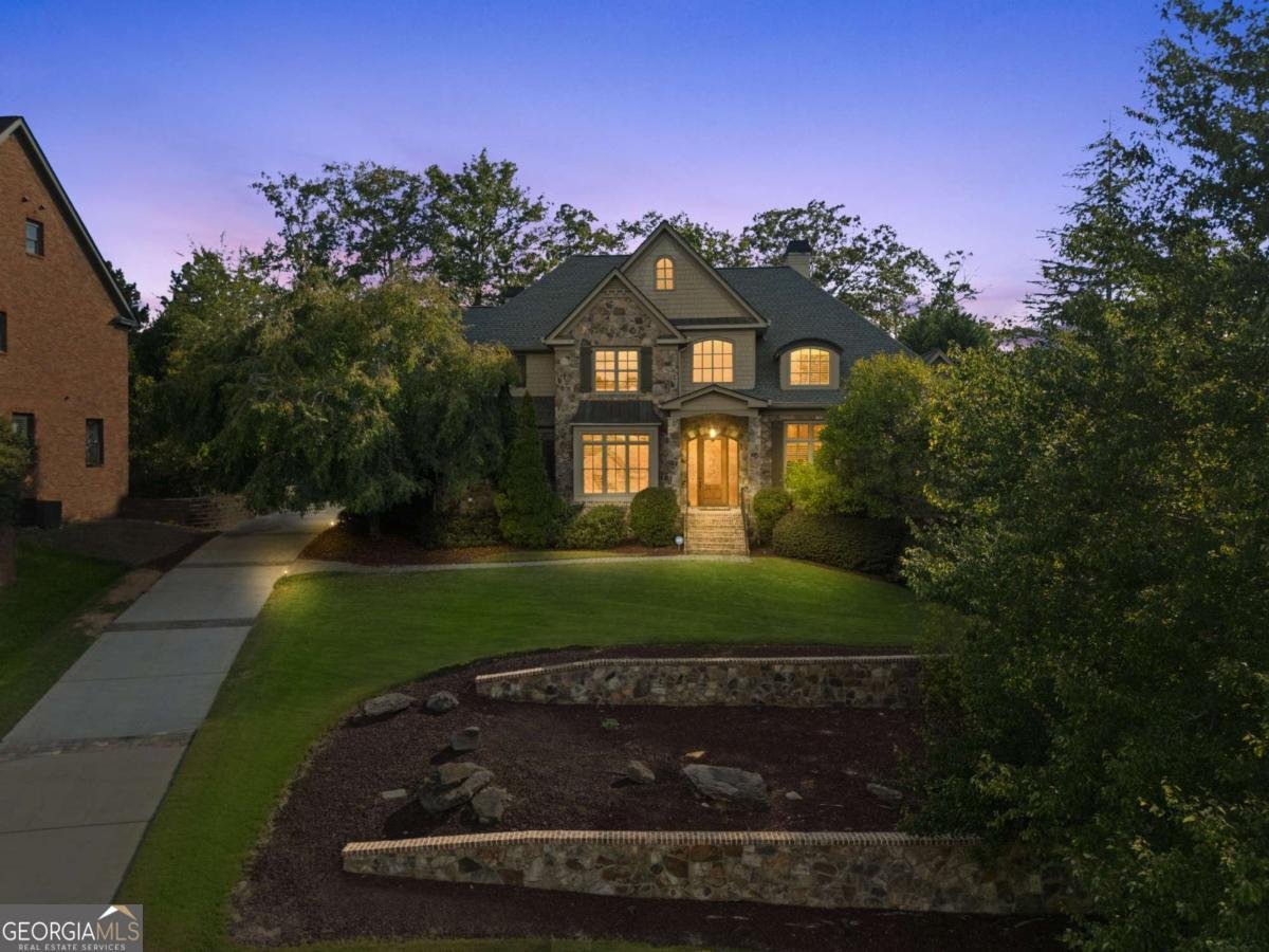 7790 Stables Drive Sandy Springs - 33