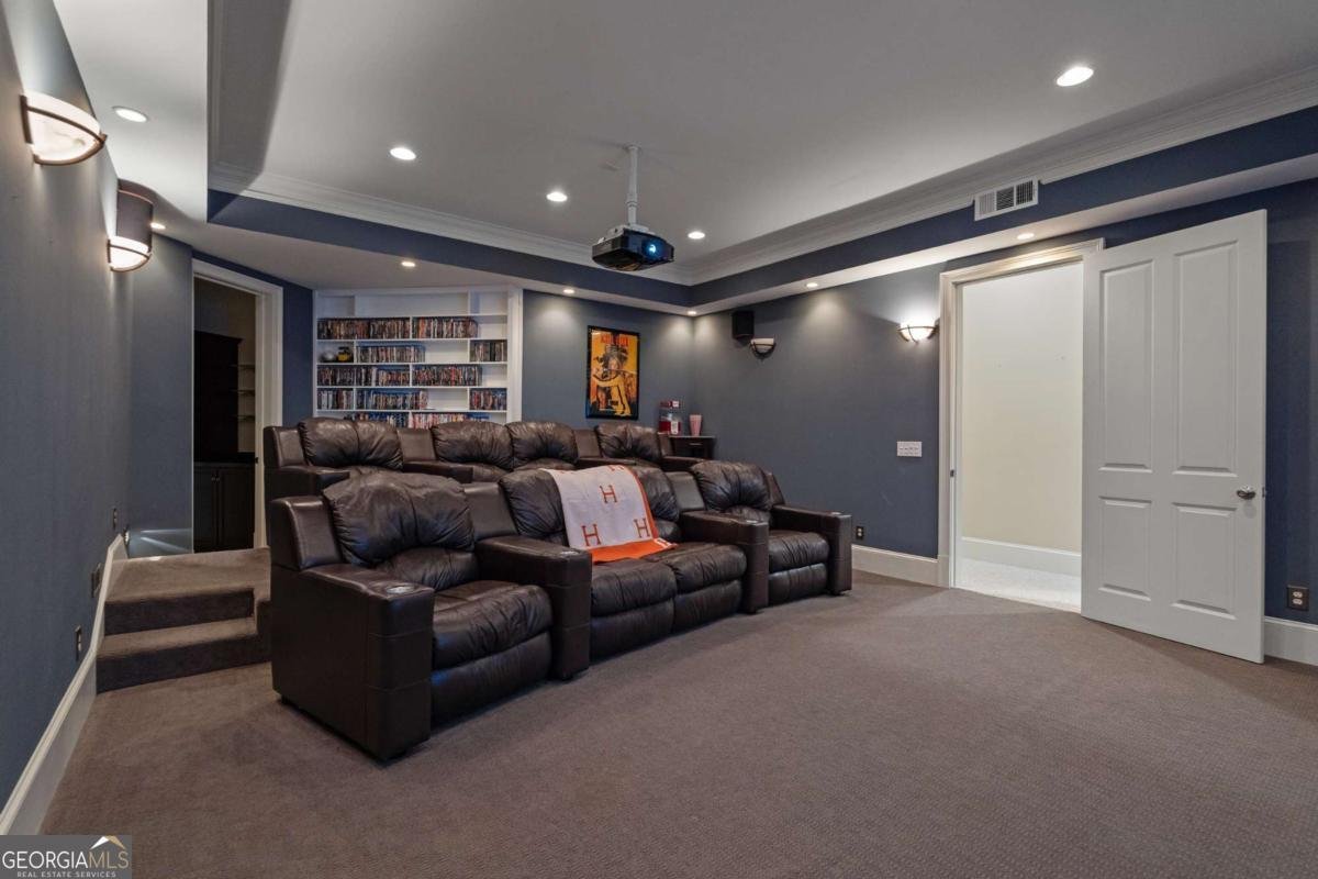 7790 Stables Drive Sandy Springs - 36