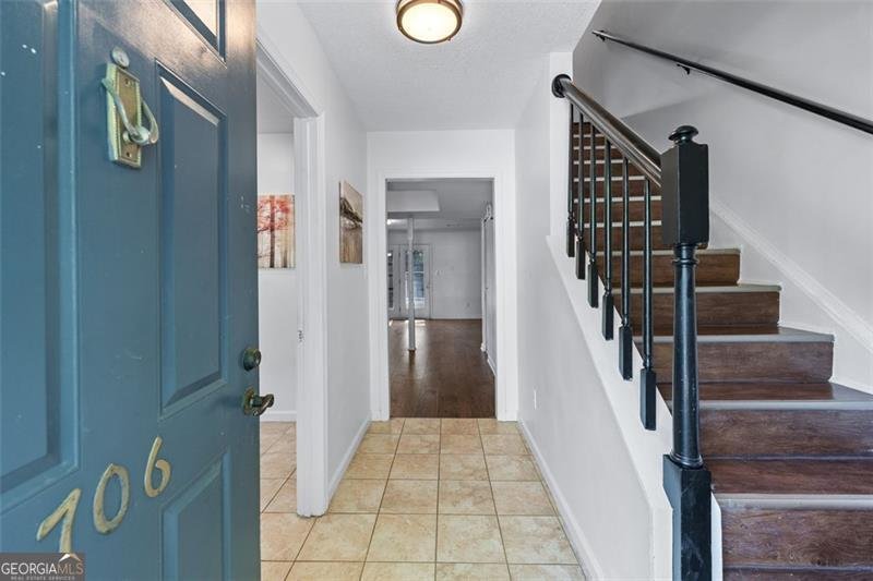 706 Twin Brooks Court Marietta - 4