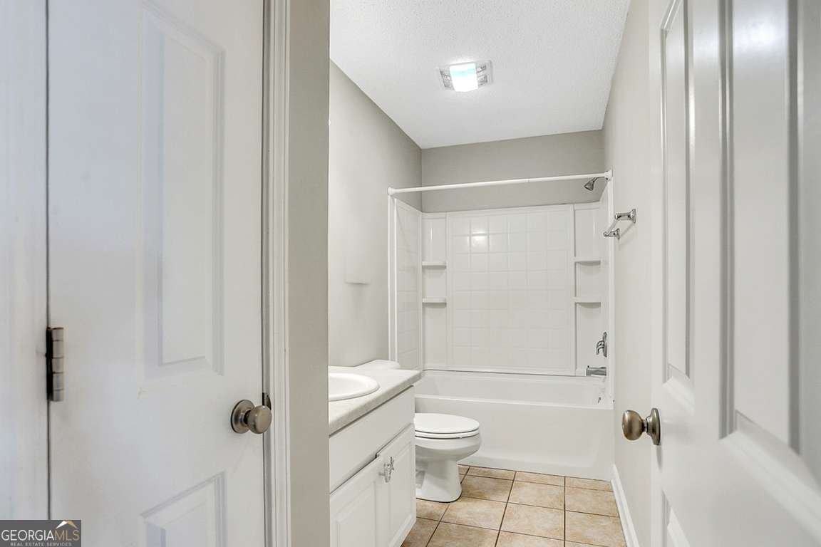 8 Patriot Drive Richmond Hill - 15