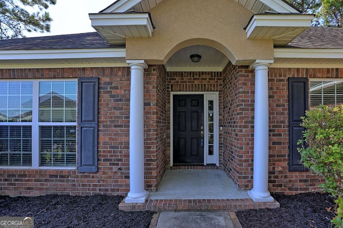8 Patriot Drive Richmond Hill - 2