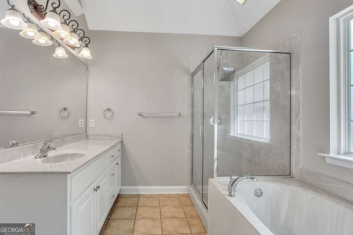 8 Patriot Drive Richmond Hill - 28