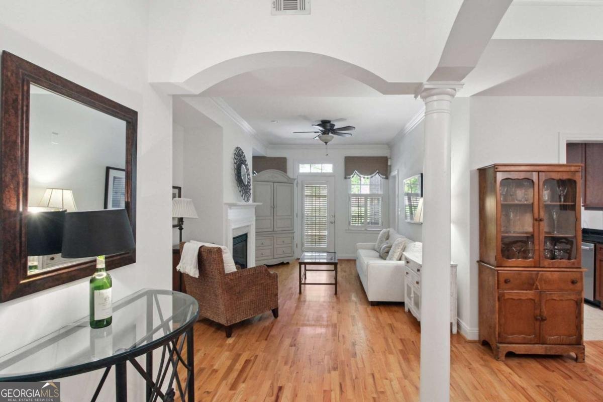 1735 Peachtree Street Atlanta - 2