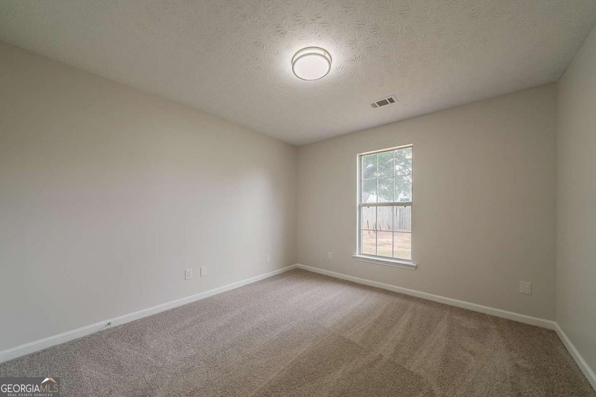 2494 Hillvale Circle Lithonia - 24