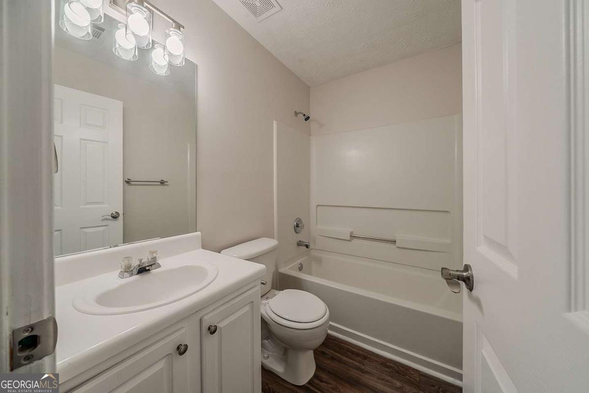 2494 Hillvale Circle Lithonia - 27