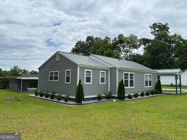 641 Ellington Avenue Thomson - 2