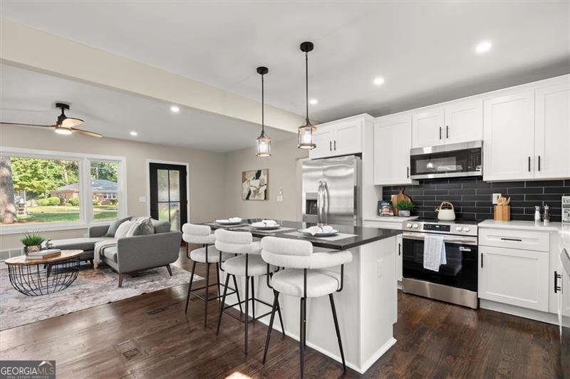 1340 DOWNS Drive Atlanta - 10