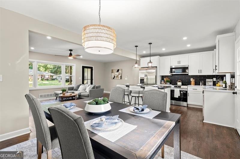 1340 DOWNS Drive Atlanta - 13