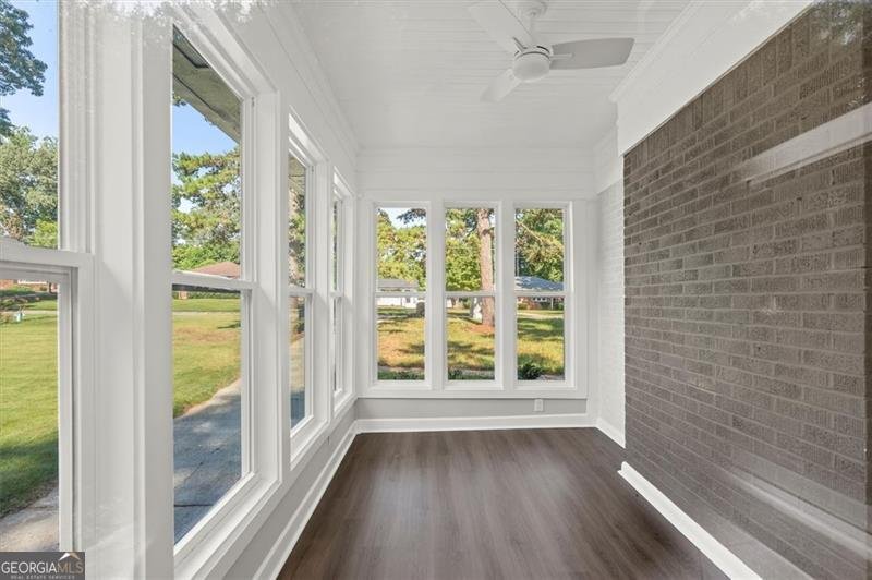 1340 DOWNS Drive Atlanta - 14