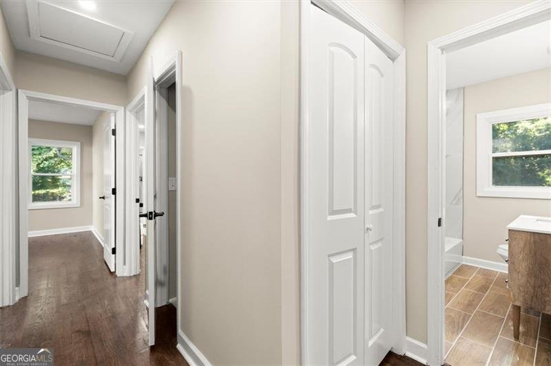 1340 DOWNS Drive Atlanta - 15