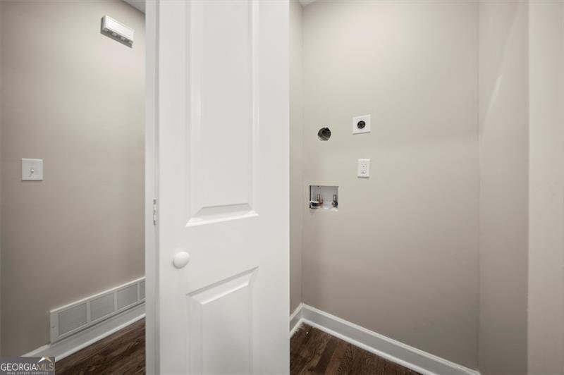 1340 DOWNS Drive Atlanta - 19