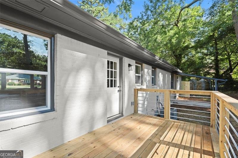 1340 DOWNS Drive Atlanta - 32