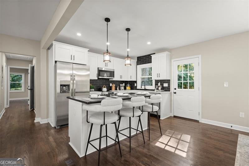 1340 DOWNS Drive Atlanta - 8