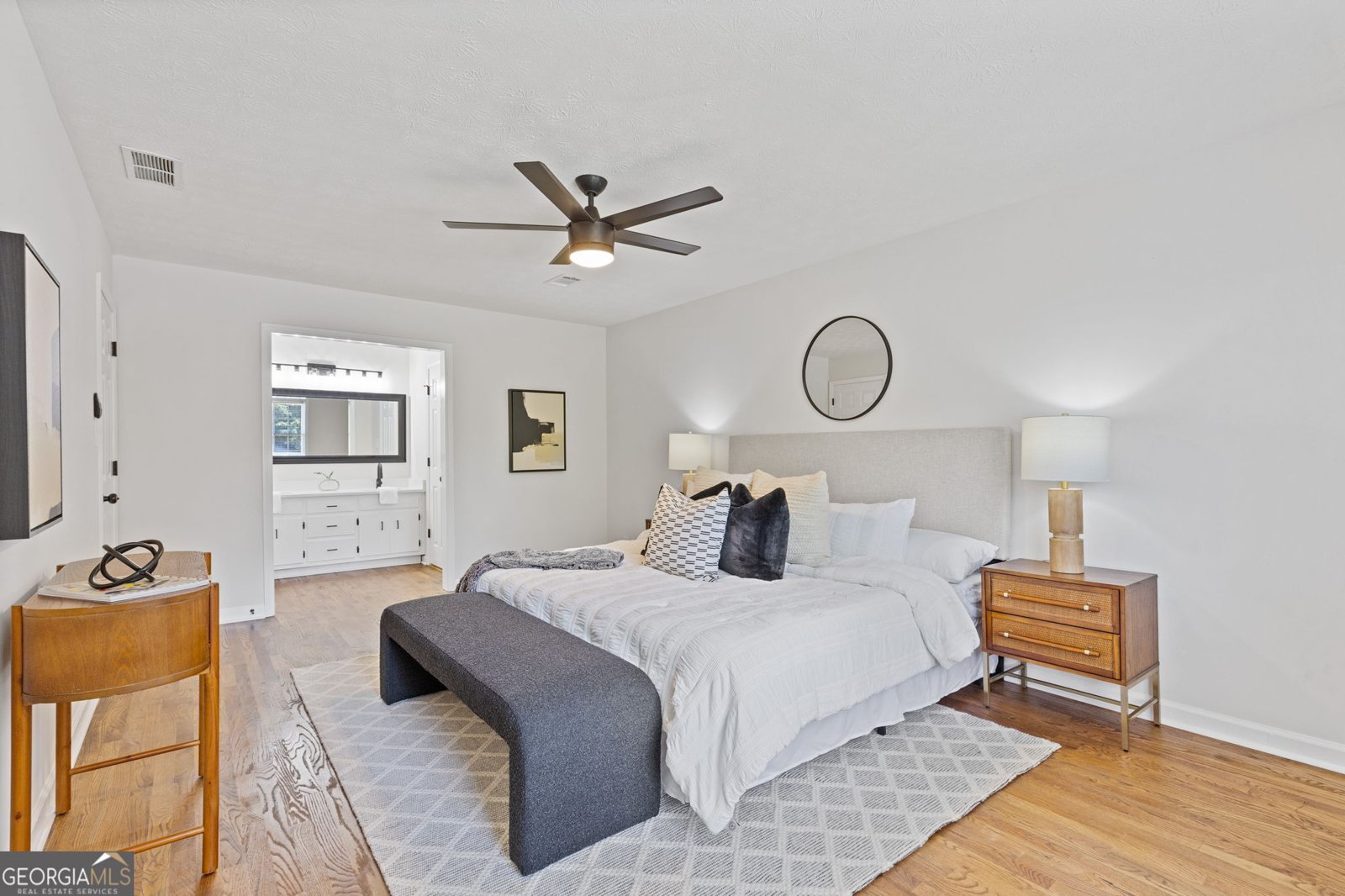 1388 Chesapeake Drive Lilburn - 32
