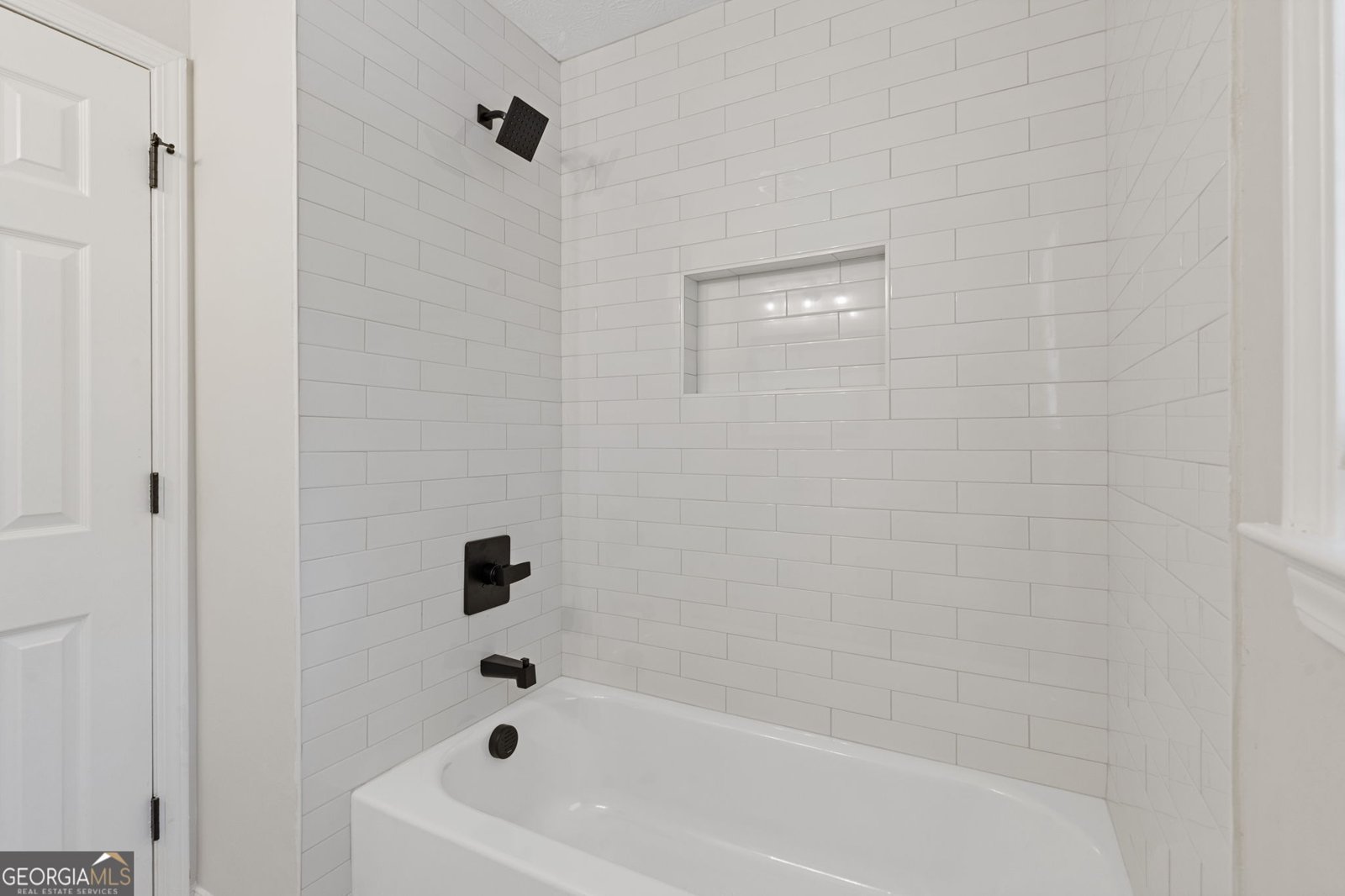 1388 Chesapeake Drive Lilburn - 40