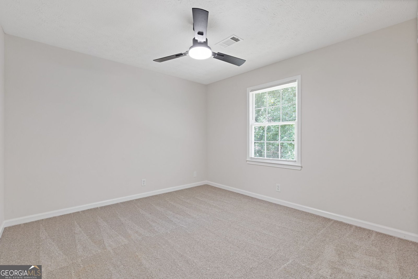1388 Chesapeake Drive Lilburn - 41