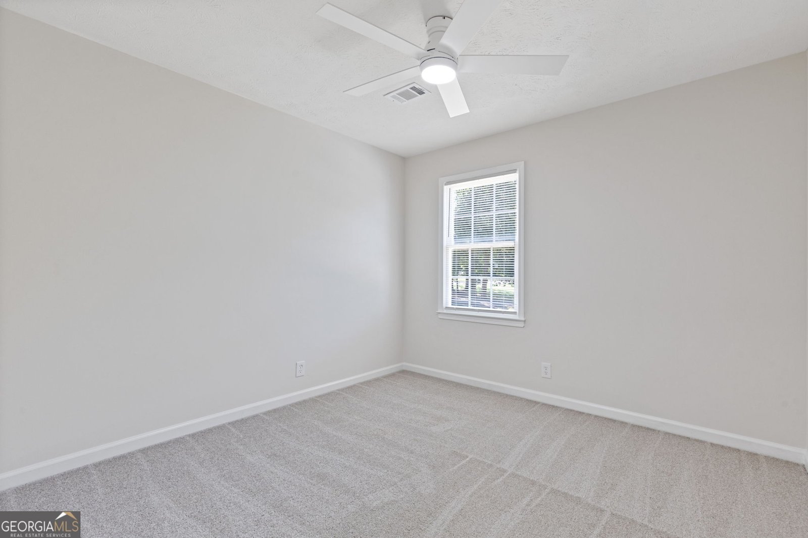 1388 Chesapeake Drive Lilburn - 43