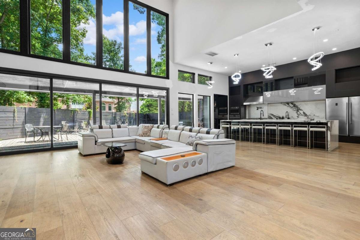 2401 Greenglade Road Atlanta - 11