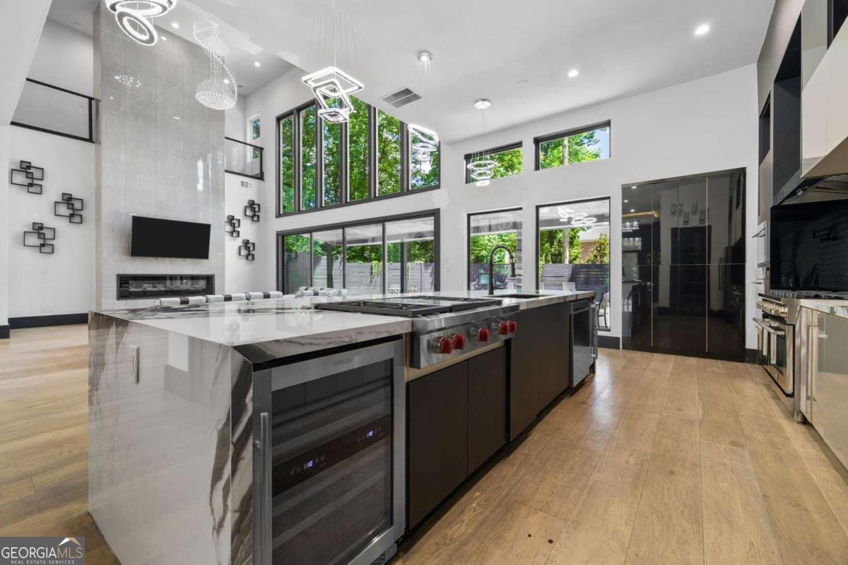 2401 Greenglade Road Atlanta - 19