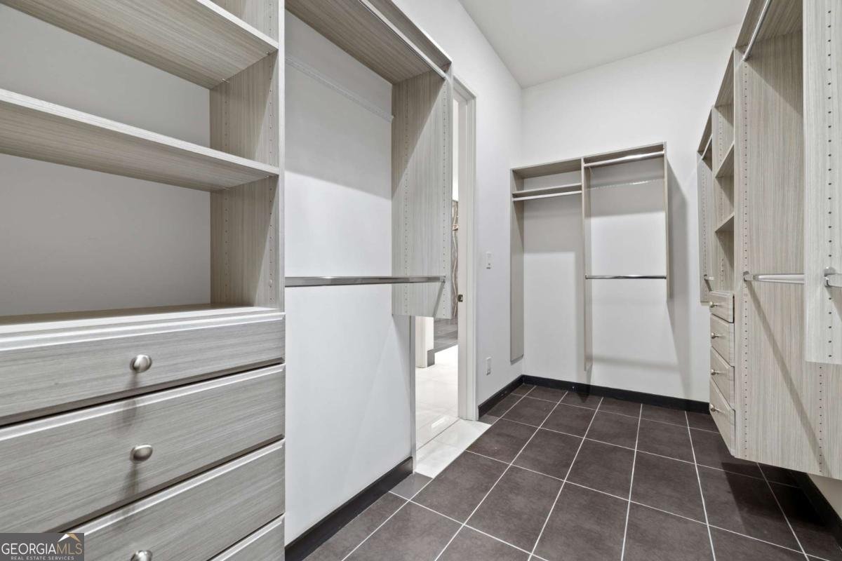2401 Greenglade Road Atlanta - 32