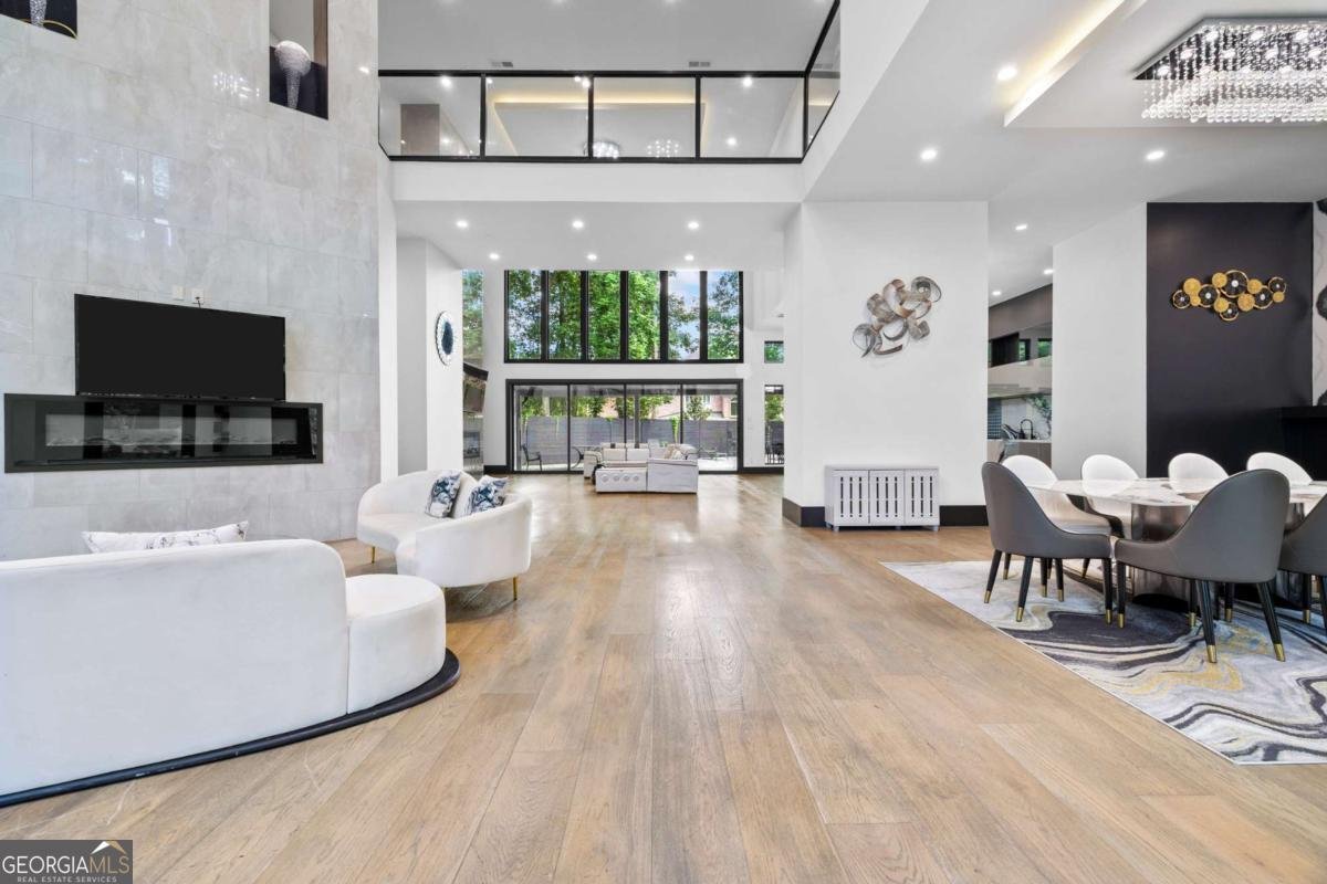 2401 Greenglade Road Atlanta - 4