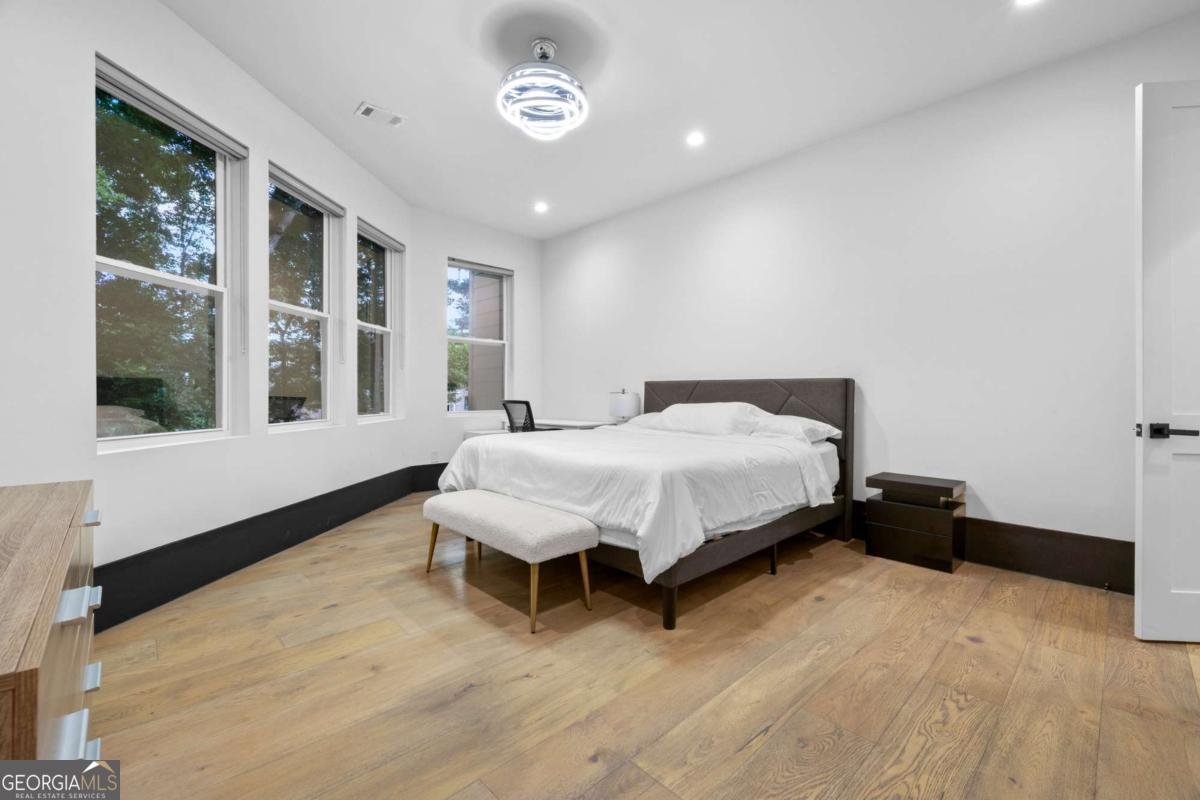 2401 Greenglade Road Atlanta - 45