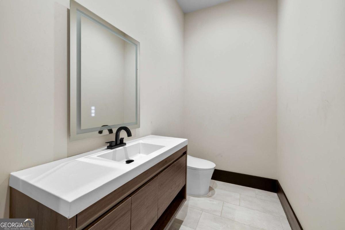 2401 Greenglade Road Atlanta - 49
