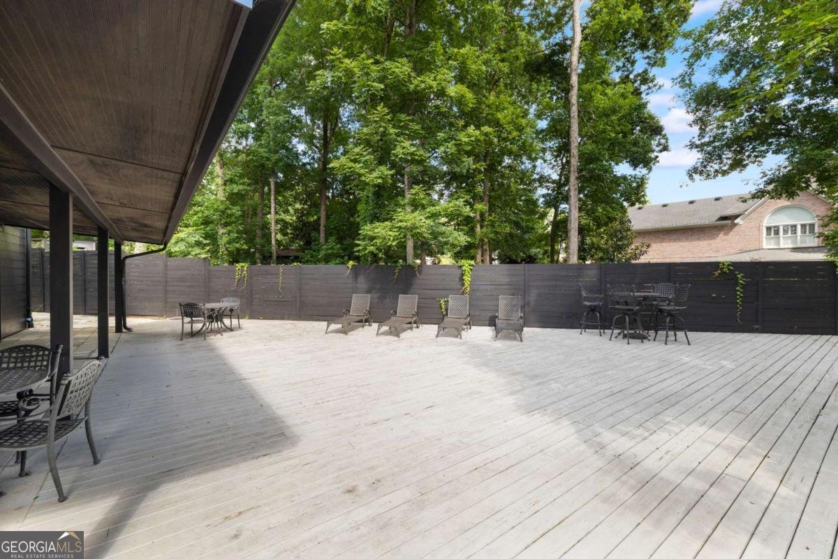 2401 Greenglade Road Atlanta - 54