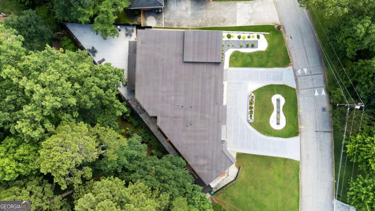 2401 Greenglade Road Atlanta - 66