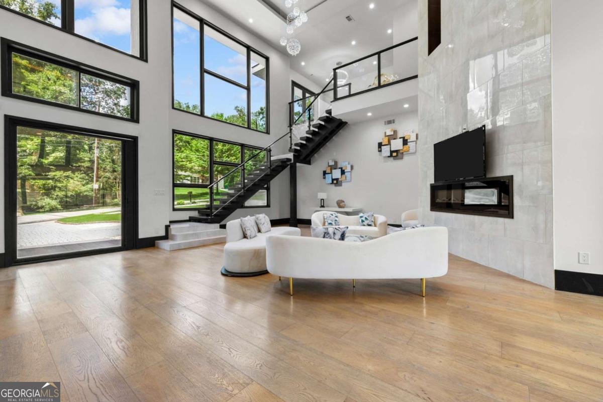 2401 Greenglade Road Atlanta - 8