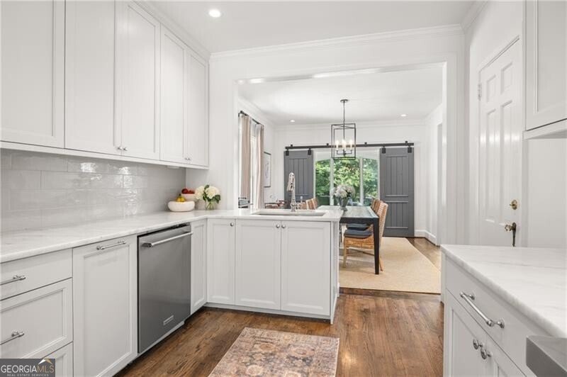 3556 Kingsboro Road Atlanta - 14