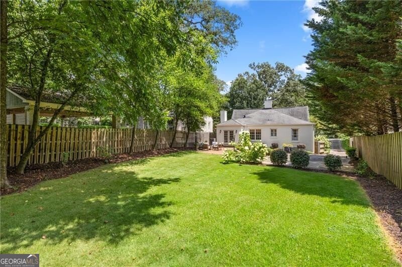 3556 Kingsboro Road Atlanta - 27