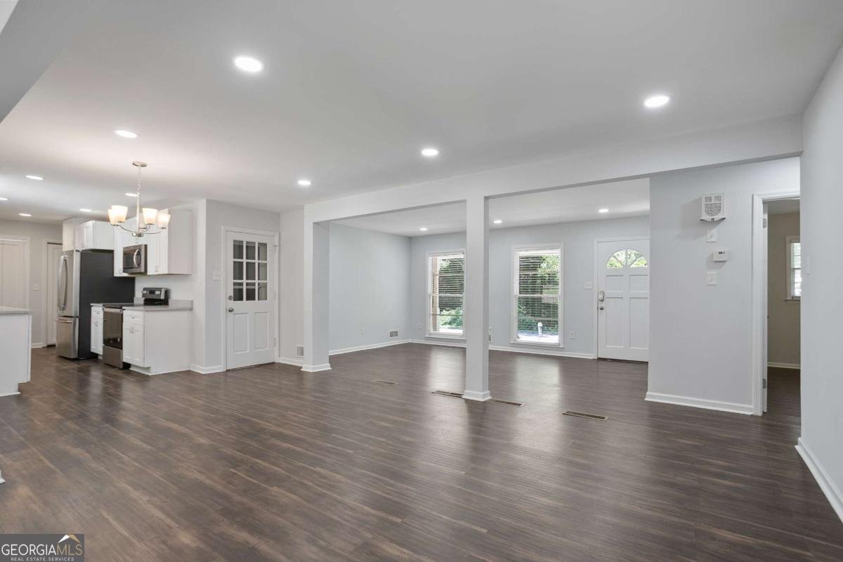 85 Valleybrook Drive Fairburn - 8