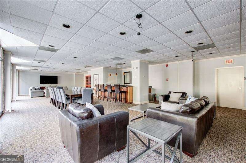 2479 Peachtree Road Atlanta - 32