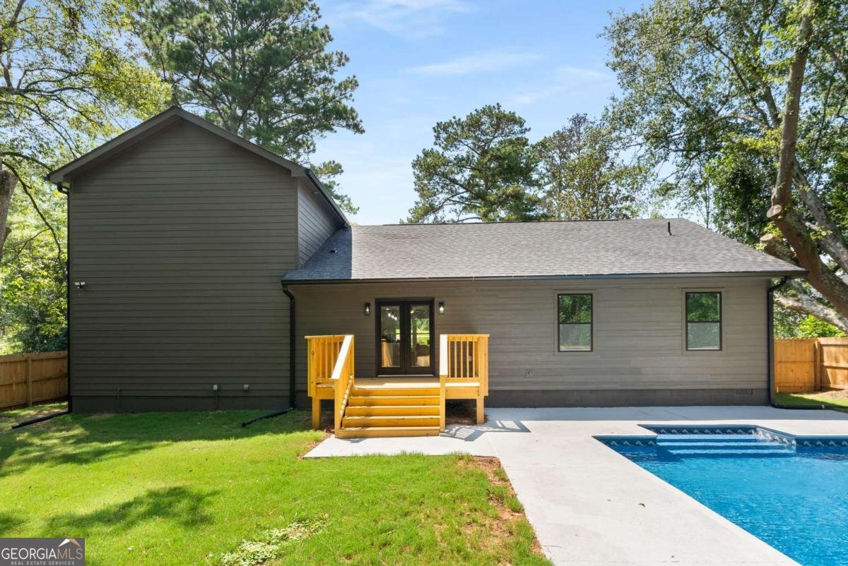 3270 Lake Monroe Road Douglasville - 33