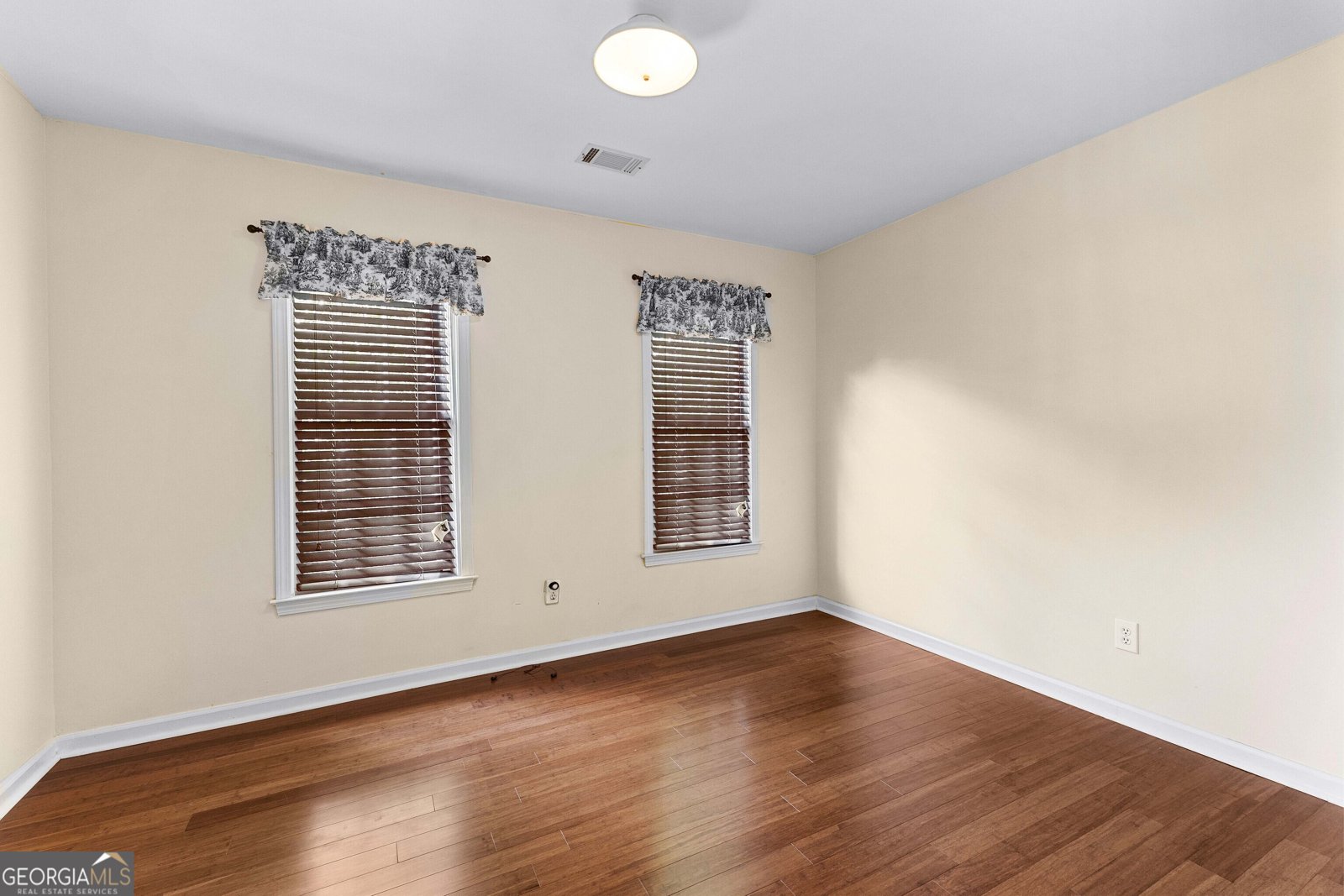 155 Lakemont Circle Fayetteville - 37
