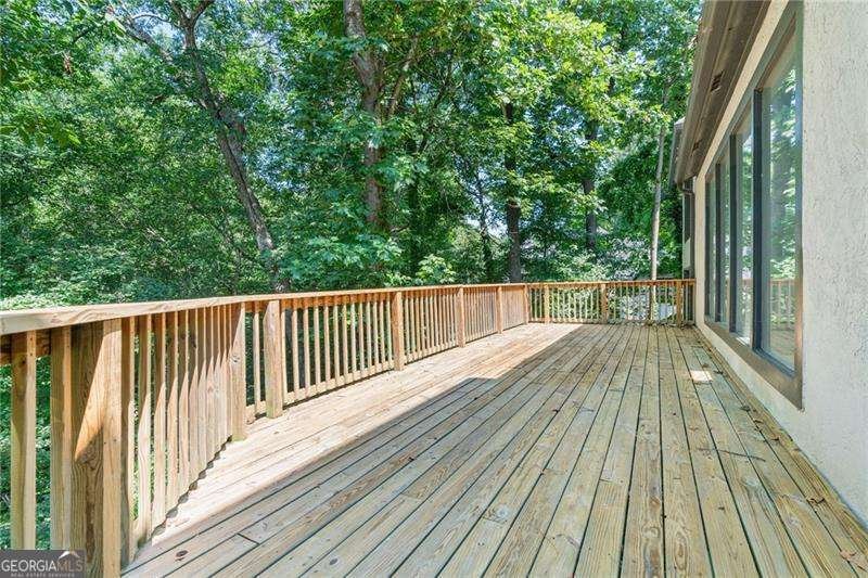 8240 Grogans Ferry Rd Atlanta - 12
