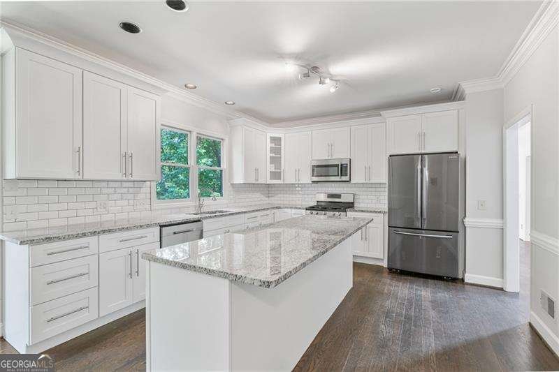 8240 Grogans Ferry Rd Atlanta - 14