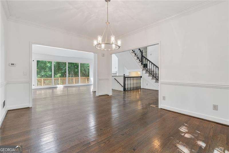 8240 Grogans Ferry Rd Atlanta - 7