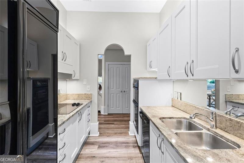 2881 Peachtree Road Atlanta - 1