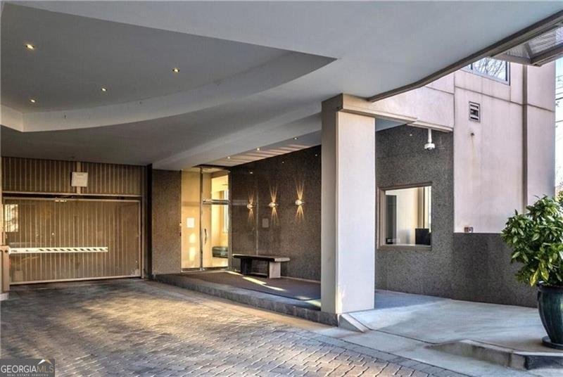 2881 Peachtree Road Atlanta - 42