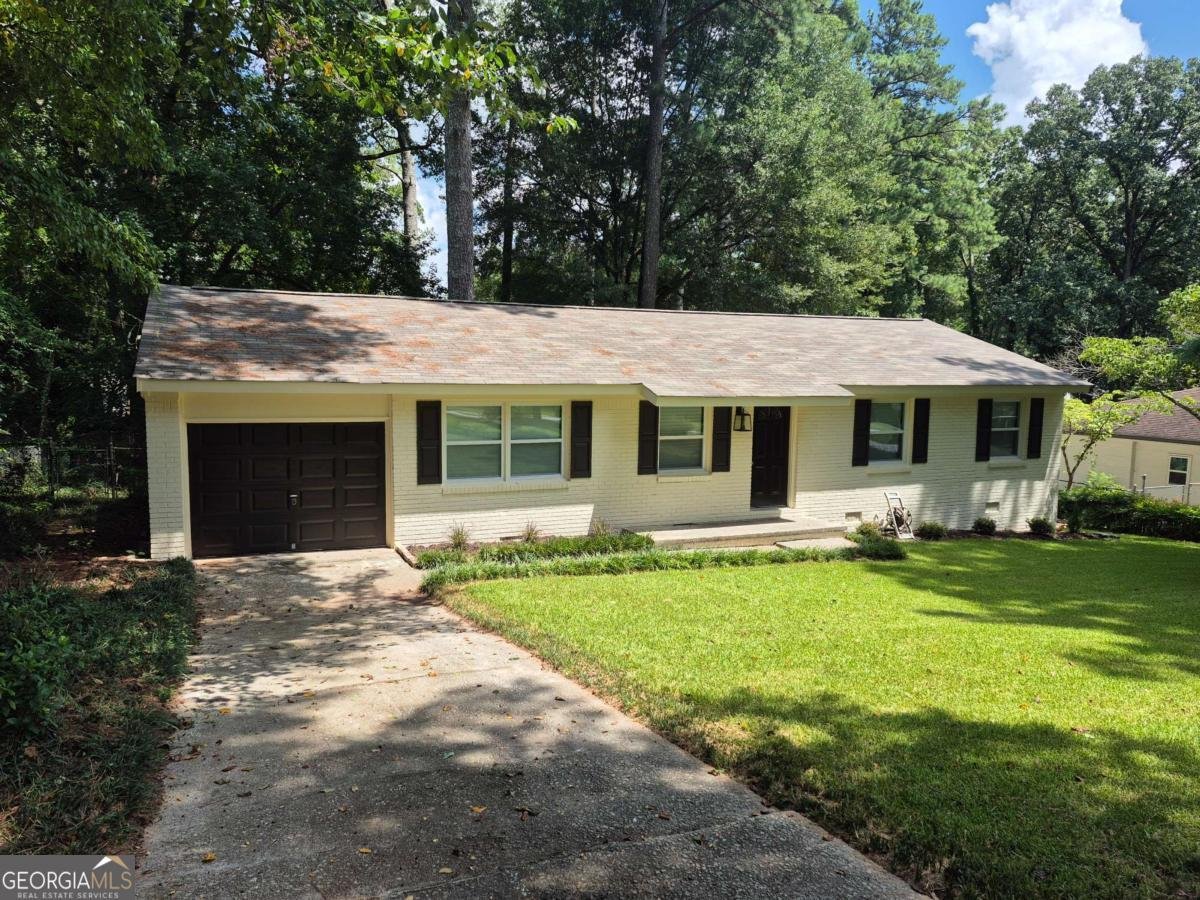 557 Mount Vista Road Stone Mountain - 1
