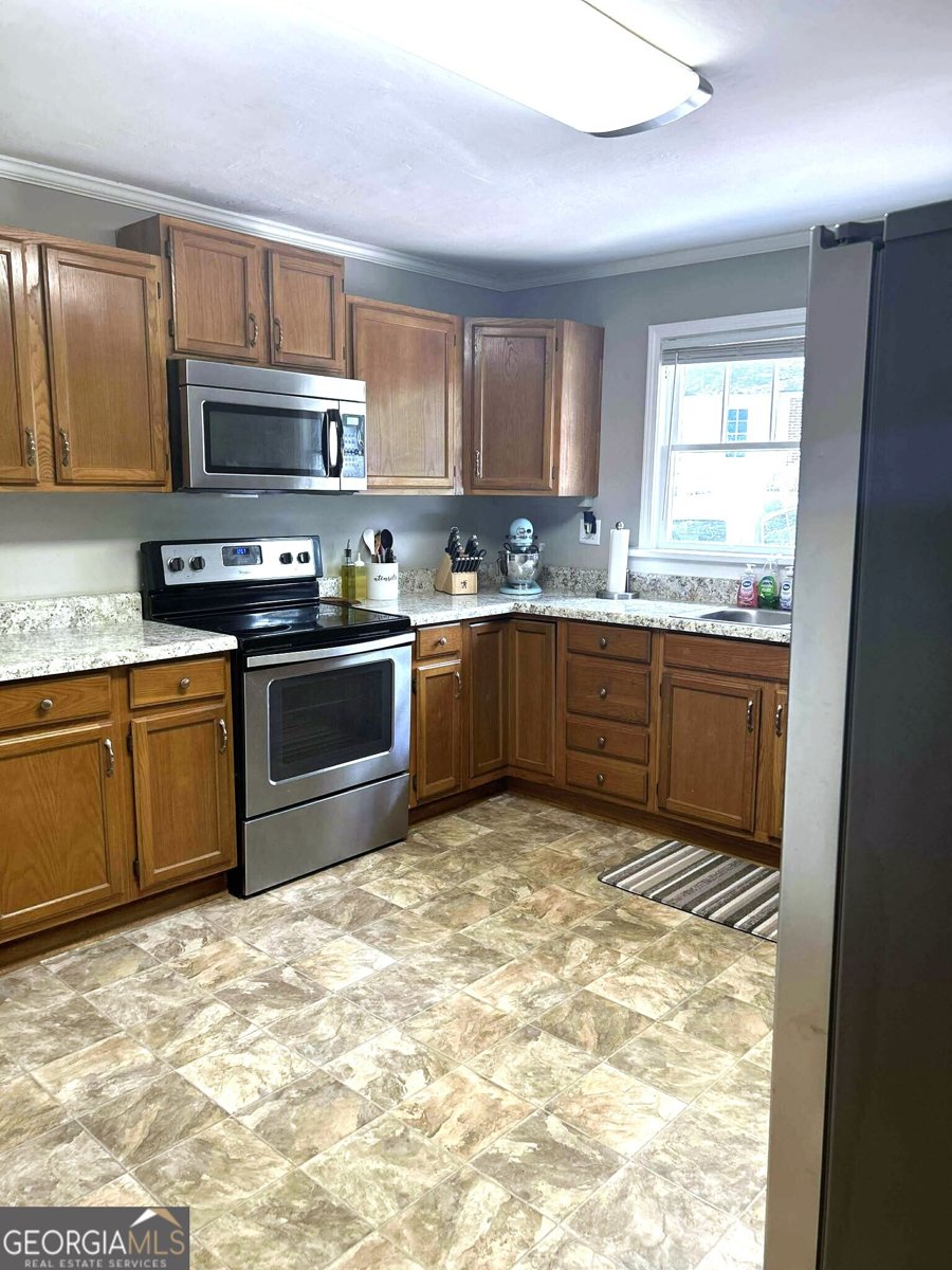 109 Baugh Street Commerce - 13