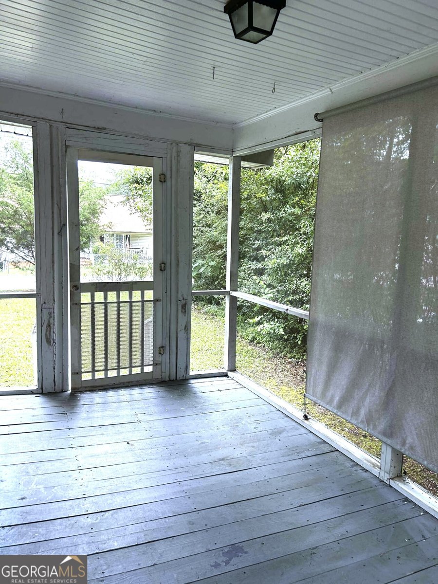 109 Baugh Street Commerce - 34
