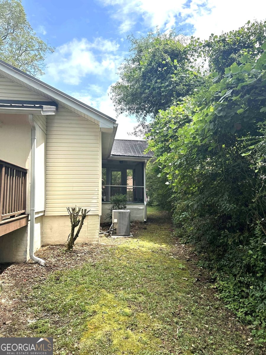 109 Baugh Street Commerce - 5