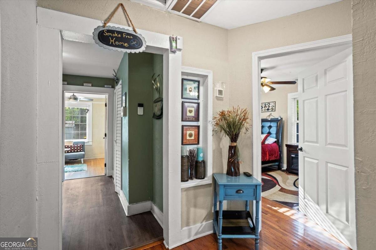 953 Garibaldi Street Atlanta - 9