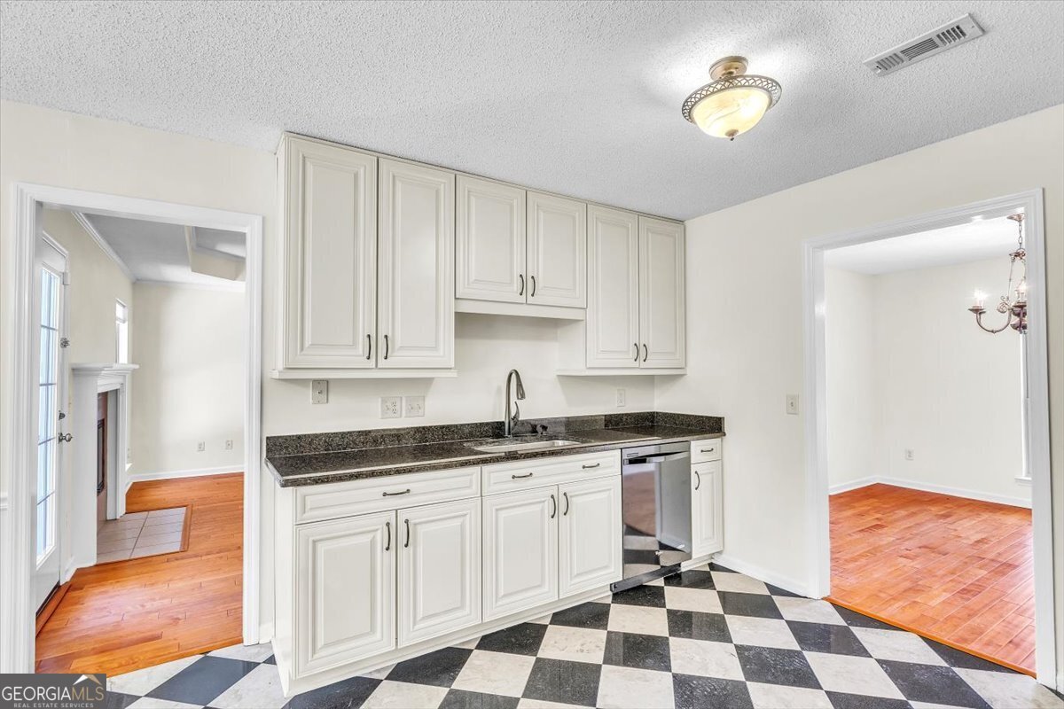 90 Charleston Court Midway - 10